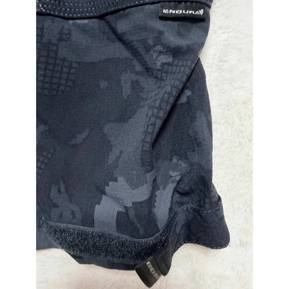 Endura Hummvee Mountain Bike Shorts Mens XL Grey Digital Camo MTB Cycling Cargo